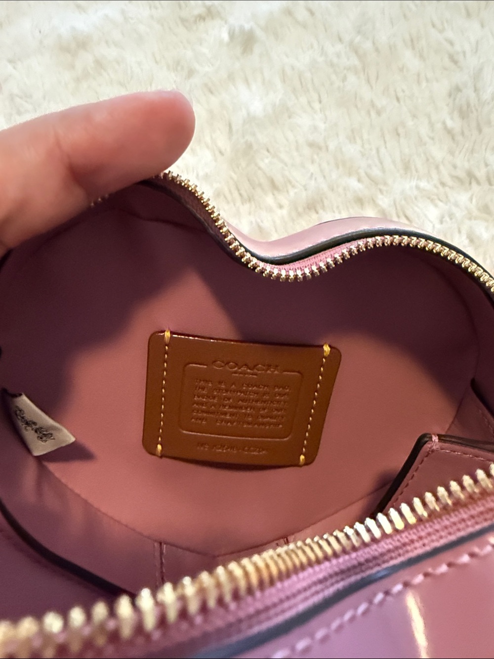 COACH Heart Crossbody Bag 14
With Charms spazzolato Peony pink - Picture 11 of 13